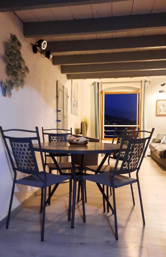 Menton, Centre Historique, Vue Mer Kültér fotó