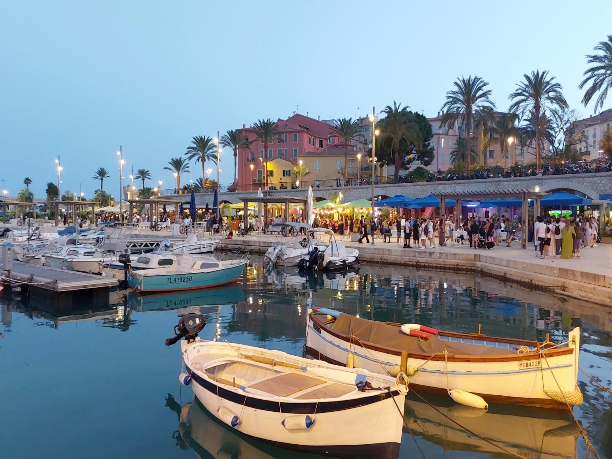 Menton, Centre Historique, Vue Mer Kültér fotó
